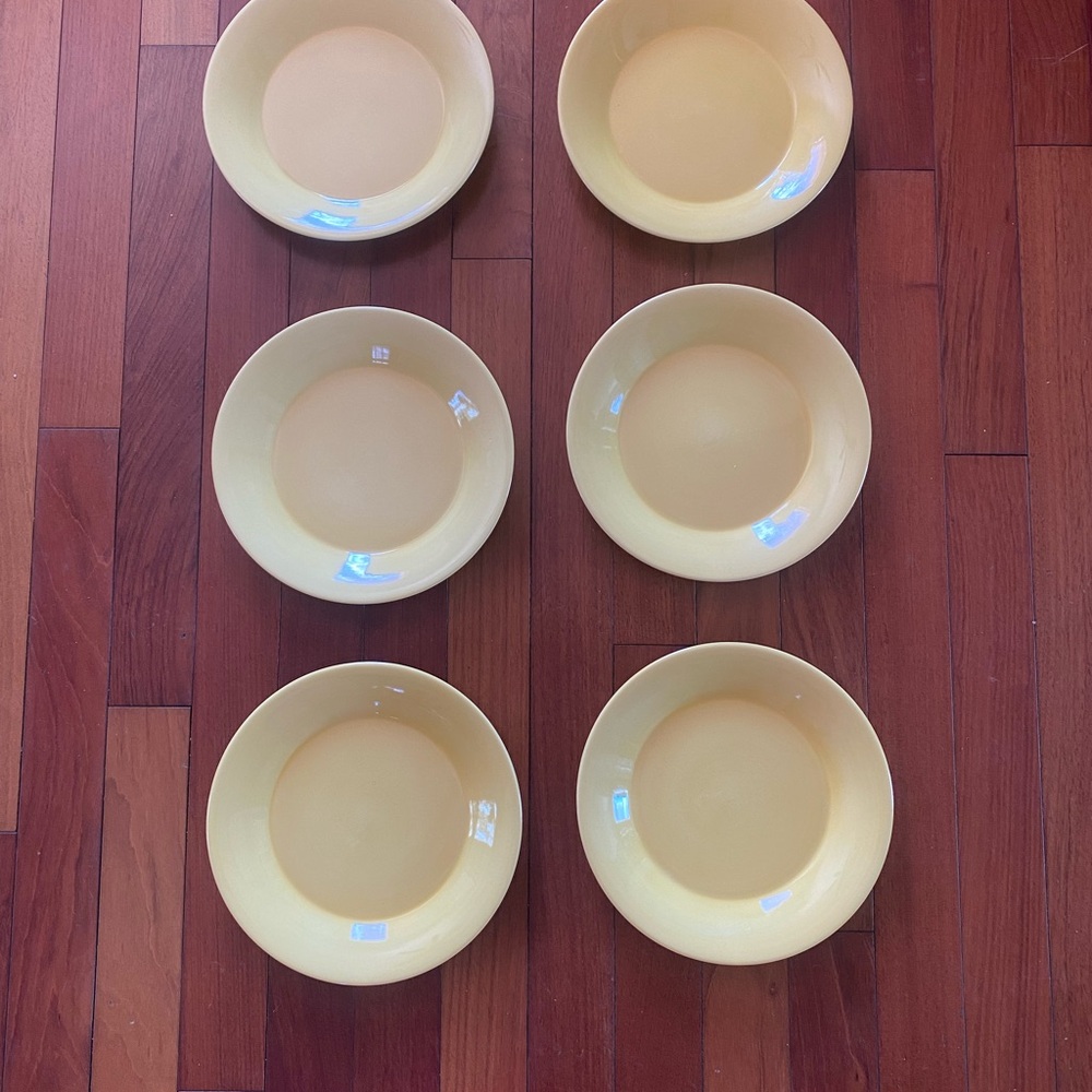 Set of 6 Pier 1  butter Yellow Dinner Plate Set - Picture 4 of 7